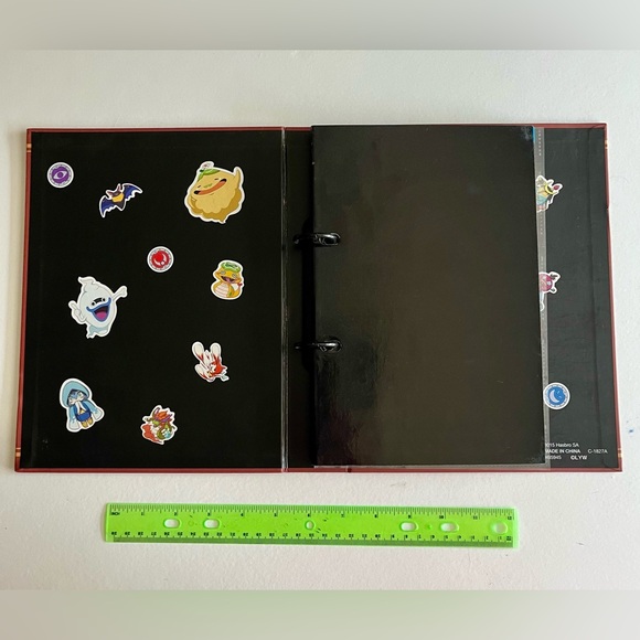 Yo-Kai Watch Medallion Storage Binder - Picture 3 of 9